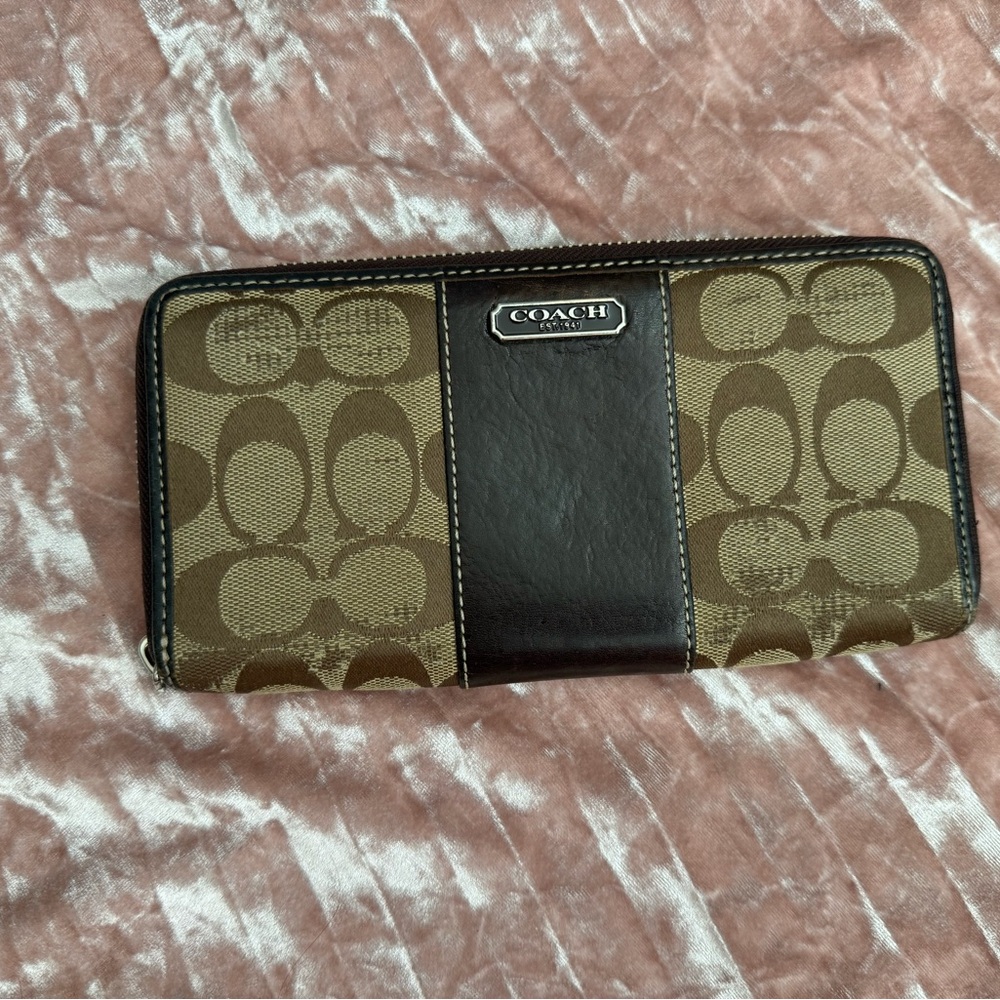 Coach mono wallet